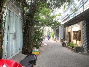 hàng hiếm! bán nhà cũ hẻm xe hơi, diện tích lớn lý tưởng làm chdv| đường phạm hùng f.4 quận 8