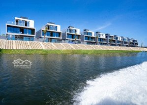 kẹt tiền bán lại căn biệt thự siêu đỉnh trực diện mặt sông tp đà nẵng