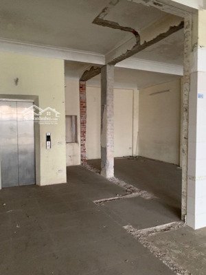 bán nhà mặt phố hoàng quốc việt, vị trí kim cương kinh doanh đỉnh