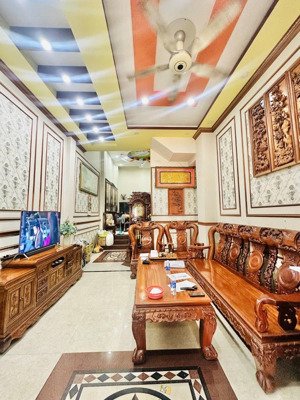 bán nhà mặt phố 4pn, 5wc, 62m2 giá tốt tại bình hưng hòa, bình tân, tp.hcm