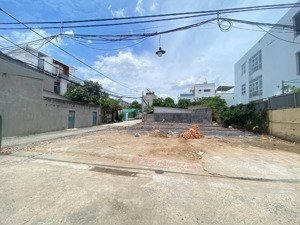 đất dt 73,3m2 - ngang 5,5m - vị trí siêu đẹp tại thủ đức - cạnh khu dân cư cao cấp ven sông sg