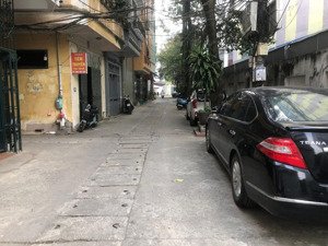 bán nhà 5 tầng ngay ga văn quán, dt 41.5m, mặt tiền kd 6m, gần trường thcs văn quán, ngõ to sát phố