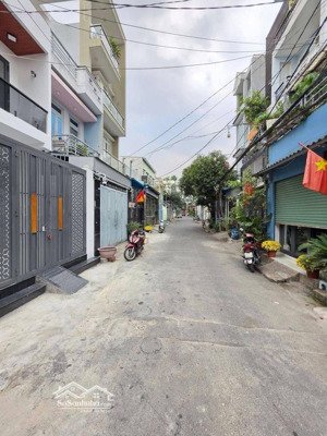 giáp tân phú - gần lê văn quới - 66m2 - 3pn - full nội thất - sát mặt tiền chỉ 6tỷ nhẹ