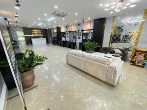 cho thuê nhà mp phố nguyên hồng - đông đa: 80m2 5 tầng, 2 mặt tiền đều đỗ ô thỏa mái - 42tr/th