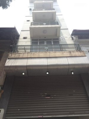 cho thuê nhà mặt phố 28 ngô thì nhậm, hai bà trưng: diện tích 90m x 4 tầng, có thang máy