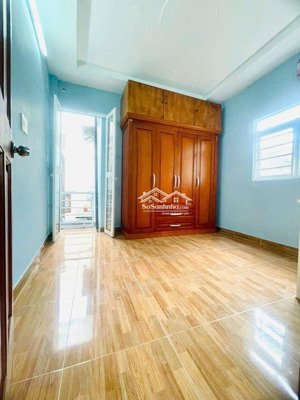 nhỉnh 1 tỷ có ngay nhà gò vấp - 2 tầng - 34m2 - 2pn, 2wc, pk, bếp, sân để xe - tiện ích đầy đủ