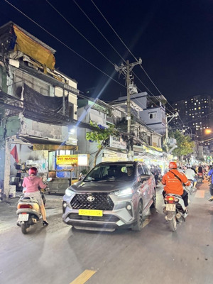 nhà hiếm mặt tiền tôn đản q4 - diện tích 80m2 - 2 tầng-ngang 5m - vip tôn đản - giá 20 tỷ còn tl