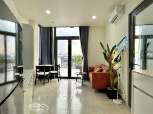 cho thuê căn hộ dịch vụ mới khai trương , 1 phòng ngủ ban công cực xinh ngay trung tâm quận 1