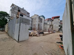 chính chủ bán gấp 117m2 đất phố mai dịch, 2 mặt thoáng, xây tòa căn hộ dịch vụ kinh doanh giá 22 tỷ