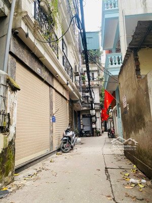 bán nhà dân xây phố đội cấn, 6pn vừa ở vừa kinh doanh hoặc cho thuê dòng tiền. ngõ rộng 3 gác đua