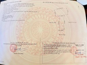 mặt đường thôn xã minh tân. ngang 6m