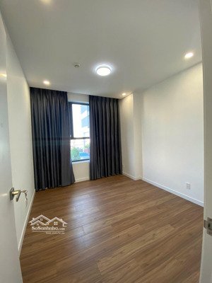 cho thuê căn hộ dlusso 2pn2wc căn góc view sông dt lớn 75m2 nhà ntcb giá 13tr