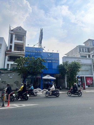 đơn giả cực rẻ chỉ 115tr/m2 bán gấp mặt tiền nguyễn oanh (8x37m) cn 300m2,hđt 90tr/tháng- 34 tỷ tl