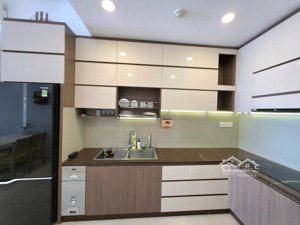cần bán căn hộ 83m2, giá bán 7ty700 bao hết, căn 3pn/2wc, căn góc - orchard parkview -lh 