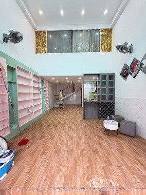 hiếm - nhà 3 tầng - sát hẻm oto - sát mặt tiền thoại ngọc hầu - 5.399 tỷ tl