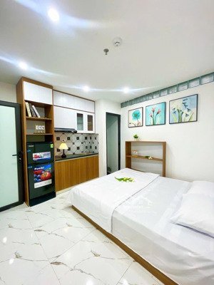 bán gấp toà chung cư mini 2 mặt ngõ doanh thu 500triệu/năm, phố hào nam-đống đa. giá chào 10.8 tỷ.