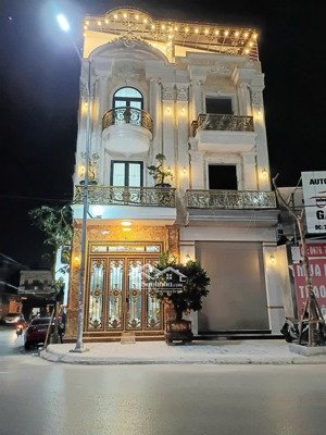 nhà mặt đường nguyễn văn linh - 46m 4 tầng - mới tinh - gần aeon - giá 7.5 tỉ