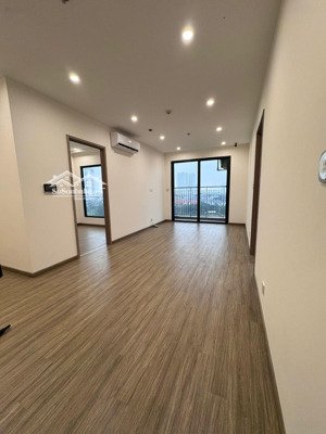 cho thuê căn hộ 2n mới bàn giao tòa gs6-vinhome smart city