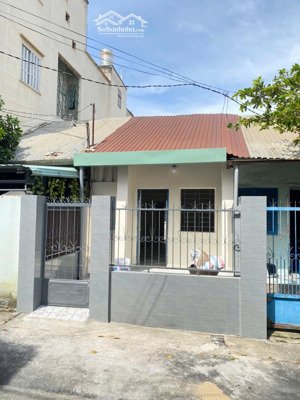 bán nhà chính chủ 2 mặt tiền khu vip hẻm lê văn việt . quận 9