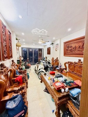 bán nhà giáp bát - kim đồng - ôtô đỗ cửa - 2 thoáng - dt 61m . giá bán 15.45 tỷ