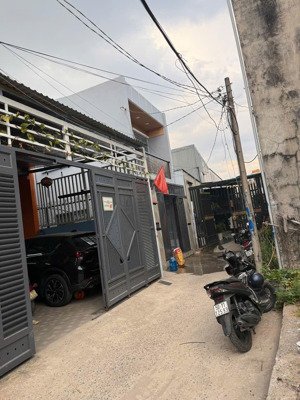 hàng mới nhà sổ hồng riêng đông thạnh, hóc môn - hẻm oto - giá 2.85 tỷ