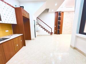 Cần bán gấp nhà phố Xuân ĐỈnh 50m2, 5T, lô góc, ô tô gần phố, nhà đẹp full đồ, ở luôn gần bãi gửi ô tô