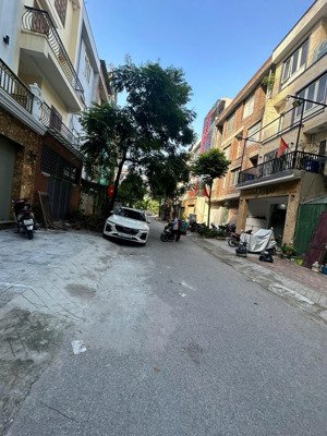 bán nhà liền kề - phân lô vỉa hè kđt văn khê 83m2 4t giá đầu tư chỉ 19 tỷ