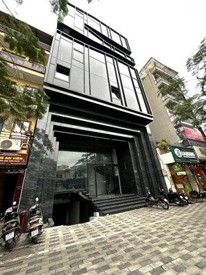 bán nhà building phố ô chợ dừa - vị trí kim cương - diện tích khủng 330m2 - giá ngon 425tr/m2