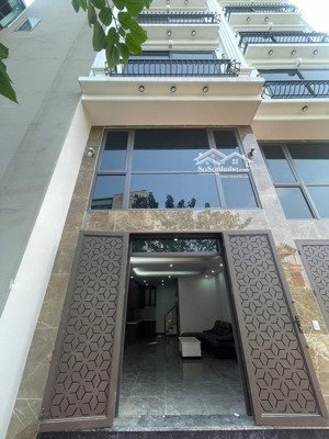 chính chủ bán nhà 47 m2 đối diện cổng aeon long biên giá 12.8 tỷ