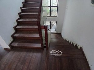 bán bt đơn lập tại mỗ lao hà đông, căn duy nhất 255m2, mt 15m, 4 mặt thoáng. giá đt (lh trực tiếp)
