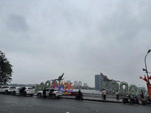 bán thửa đất tuyệt đẹp gần hồ tây dt 56m2 -mt 4.5m-phố xuân la-tây hồ-quy hoạch ổn định. giá:15tỷ