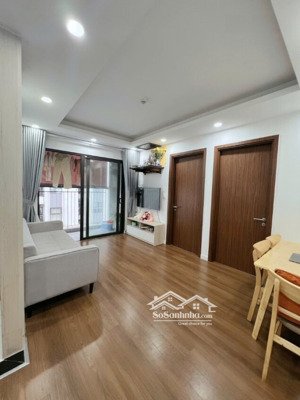 cần bán căn góc 2pn tòa green park