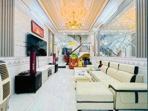 bán nhà gần phú mỹ hưng - 80m2 - tặng nội thất xịn - xe hơi tới nhà - nhỉnh 7 tỷ