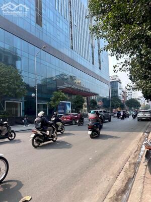 MẶT PHỐ Trần Phú_Ba Đình – Nhà 3 tầng 11m chỉ 2.7 tỷ - VỈA HÈ RỘNG KINH DOANH TỐT, SĐCC