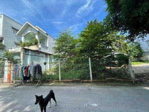 đất lái thiêu ngay tthc phường 99m2 ngang 5m nhựa sạch sẽ giá 4 tỷ 100tr