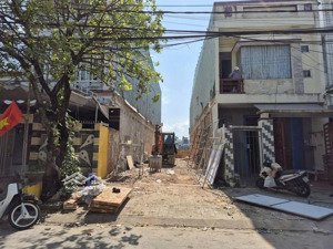 lô đất mặt tiền đường doãn uẩn, sát lê văn hiến, thích hợp xây căn hộ cho thuê