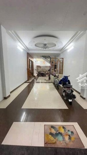 cho thuê nhà ngõ nguyễn văn huyên - 70m -4 tầng - ô tô đỗ cửa