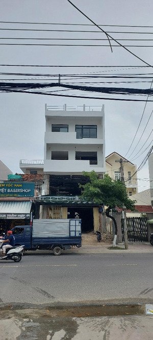 chính chủ cho thuê nhà 2 mặt tiền, đường điện biên phủ - bắc nha trang, dts 600m2, ngang 7,6m