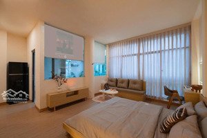 căn hộ ban công thoáng full nội thất tone gỗ ấm cúng, có máy giặt riêng