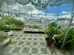 rất ngộp - gấp bán - 192m2 - 9,5 tỷ - nhà 4 tầng 4pn, 5wc, sân thượng - hẻm xe hơi