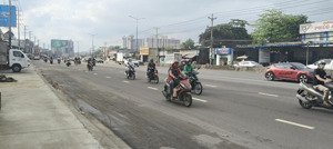 chính chủ - gia đình có mảnh đất mẹ để lại, pháp lý rõ ràng. vị trí thuận tiện, mặt tiền quốc lộ 13