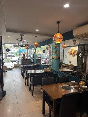 hiếm mbkd tại giảng võ vị trí đẹp nhất phố diện tích rộng 100m2 x 2t giá thuê rẻ cho kd mọi mô hình