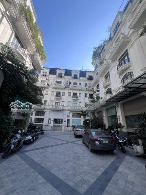 cần bán gấp liền kề 7 tầng có hầm phố tôn thất thuyết, cạnh vườn hoa. 110m2 . mt 5m. giá 54,6 tỷ