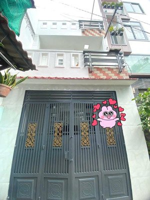 nhà hẻm xe hơi sạch đẹp 2pn 2wc có nội thất cơ bản đường số 8 p11 giá 11,5 triệu