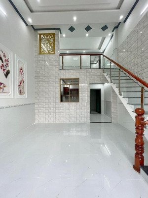 nhà chính chủ - sổ hồng hoàn công - hẻm 1/ - gần tên lửa