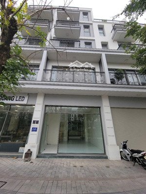 cho thuê gấp biệt thự 5pn, 4wc, 30 triệu, 75m2 tại the manor central park