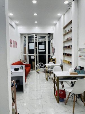 mặt tiền bùi thị xuân - 4 tầng - dài 12m - nhỉnh 6 tỷ