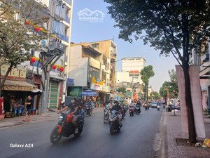 mặt tiền kinh doanh trung tâm quận phú nhuận - 7 tầng- thang máy- dòng tiền-261m2- 23 tỷ tl