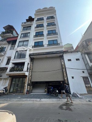 chỉ 39.5 tỷ toà văn phòng cạnh công viên, 100m2 8 tầng thang máy vỉa hè 2 bên, dòng tiền tốt