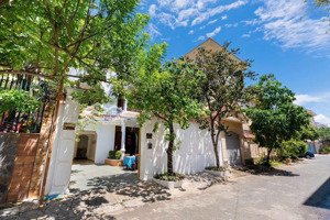 bán biệt thự giá rẻ đường lạc long quân, gần biển bãi sau khu công viên bờ hồ, phường 2, vũng tàu